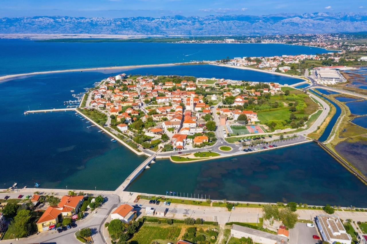 Apartments With A Parking Space Nin, Zadar - 11900 外观 照片